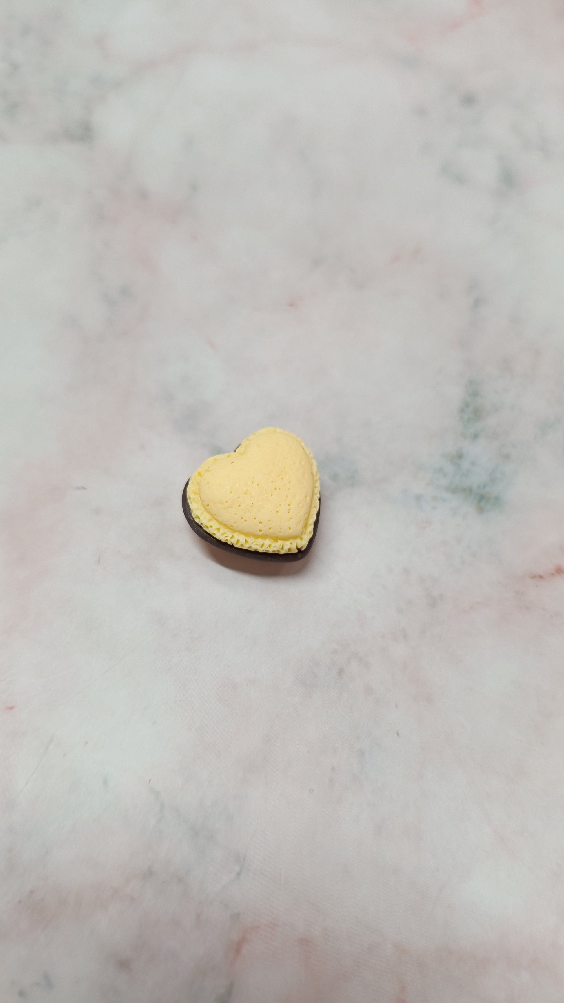 Miniature Heart Macrons (10 pieces).