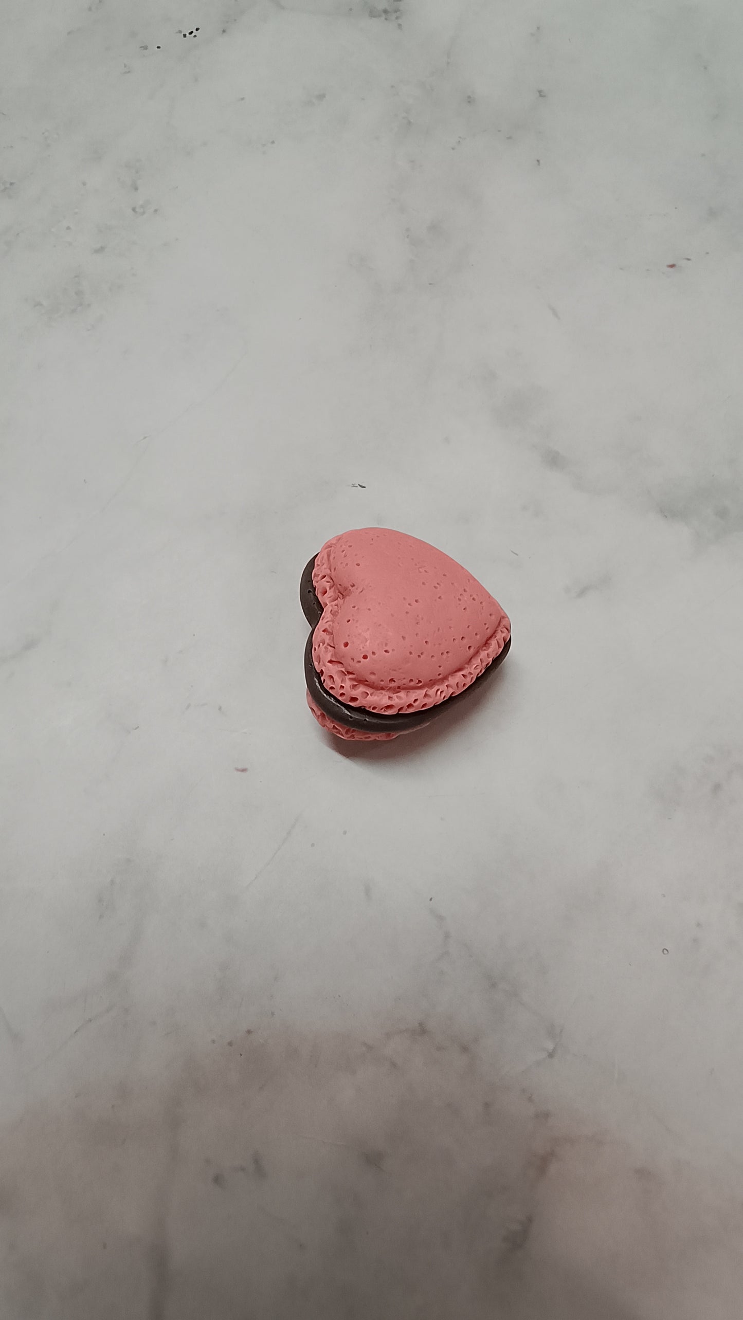 Miniature Heart Macrons (10 pieces).