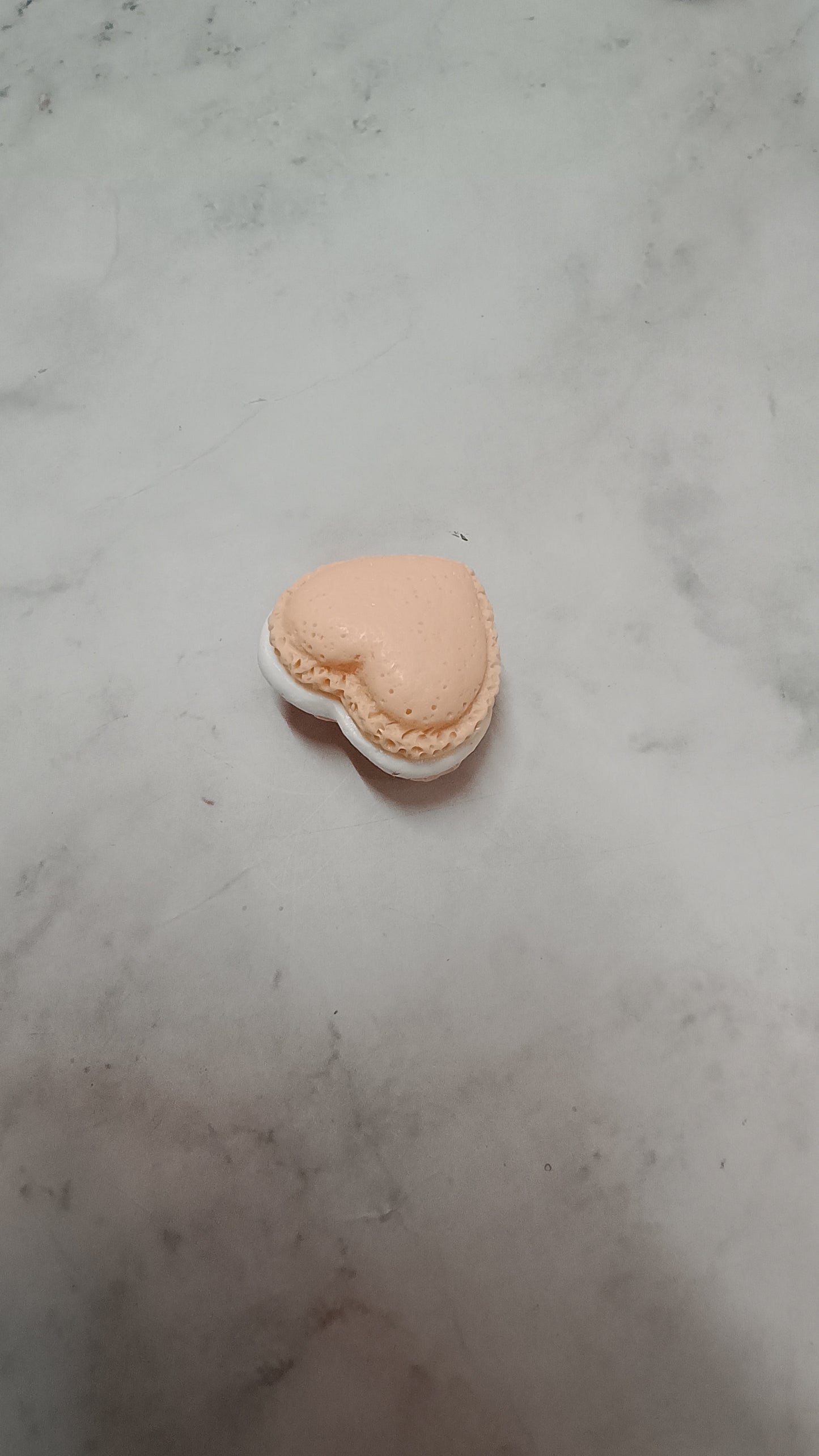 Miniature Heart Macrons (10 pieces).