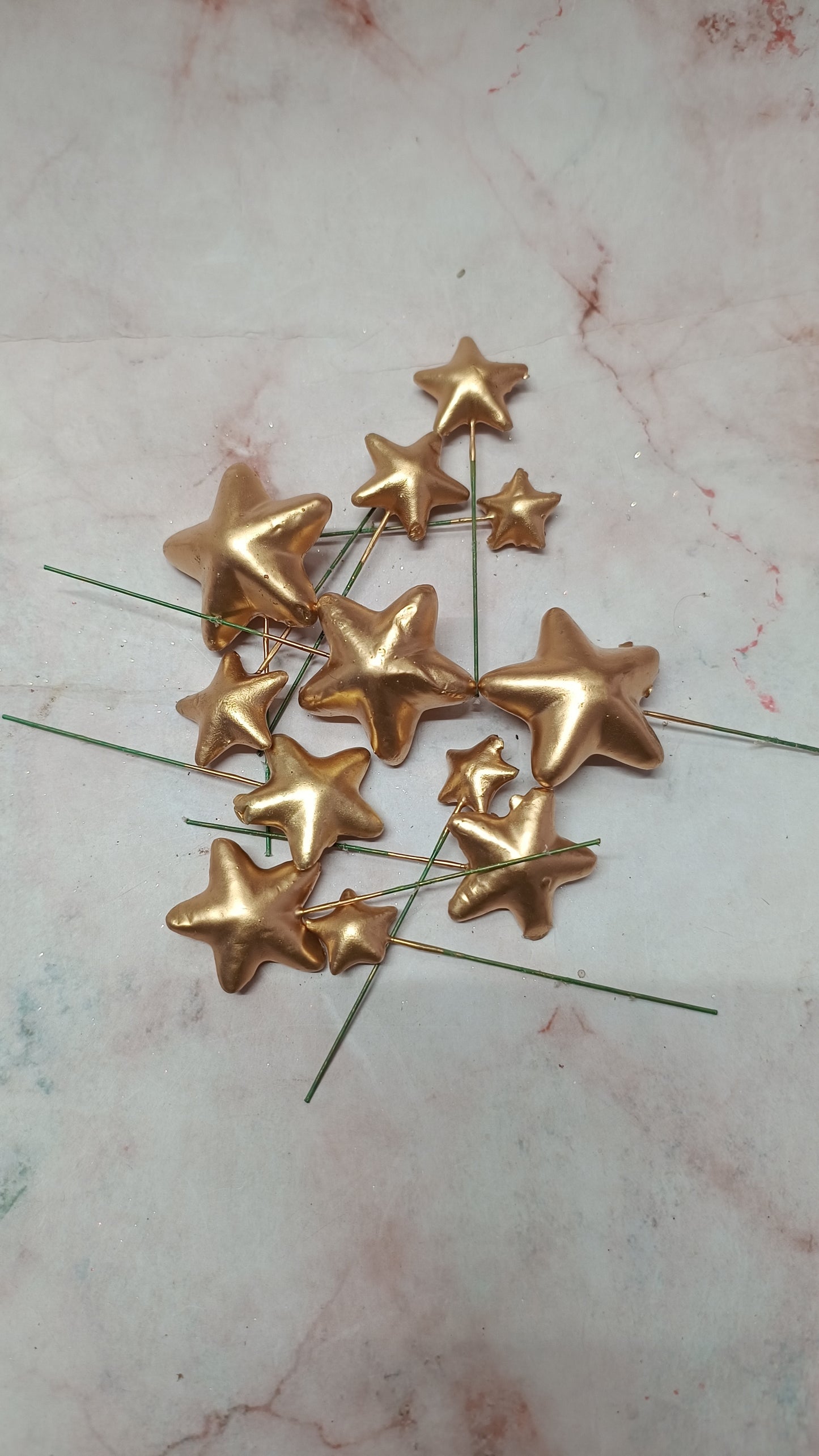 Gold Faux star ( 12 Pieces )