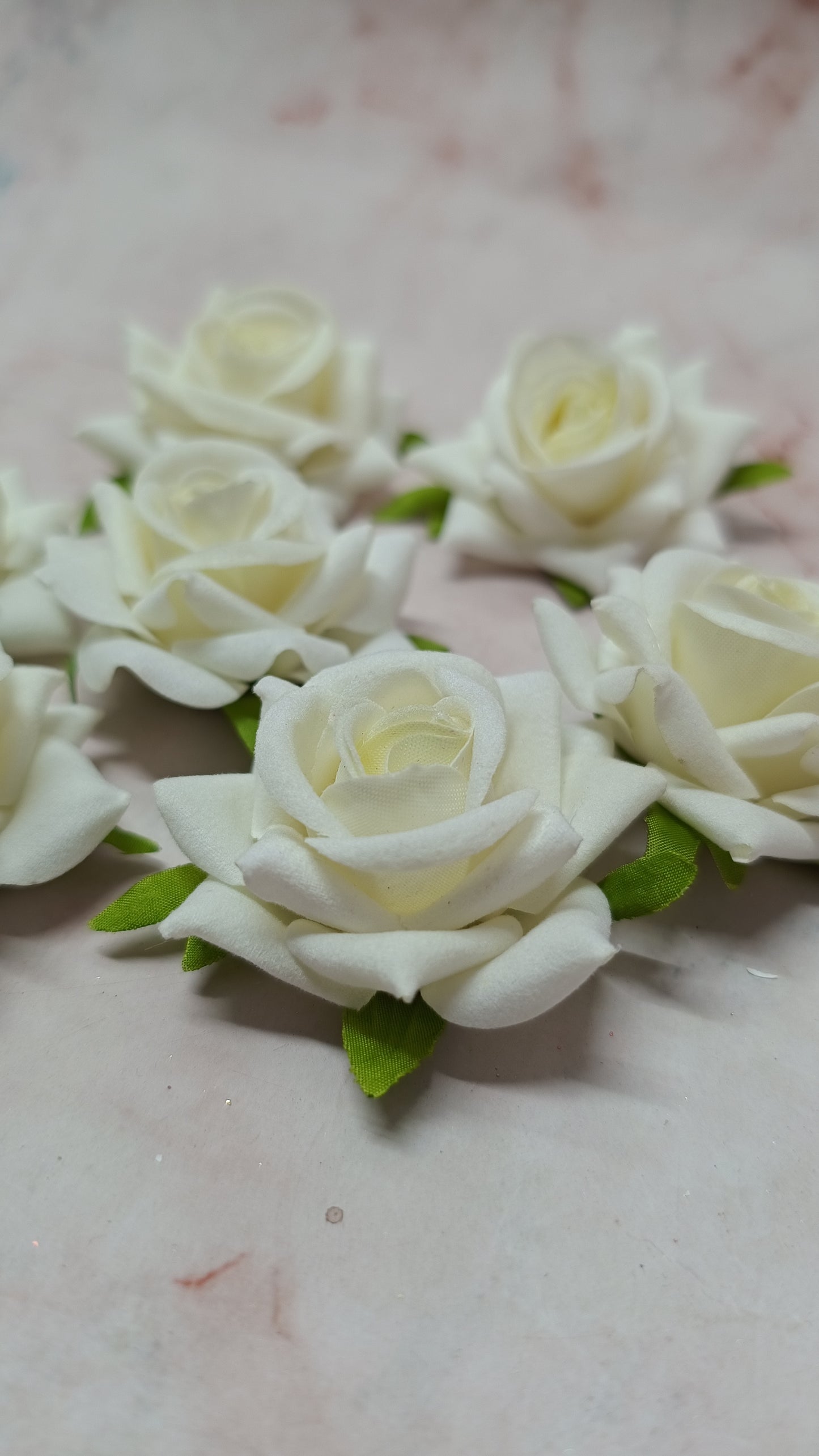 White Roses (5 pieces)