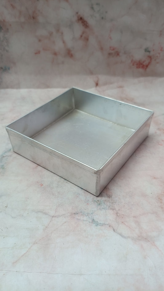 Square Cake Tin (2inch height)