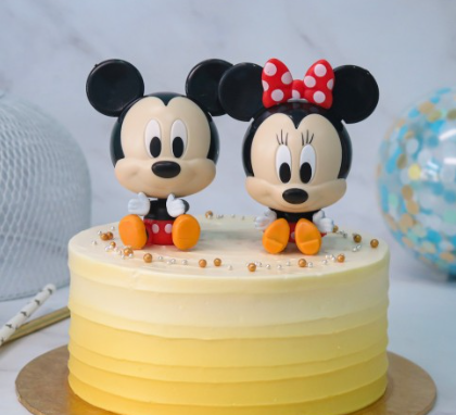 Mickey and Minnie Toy Set.